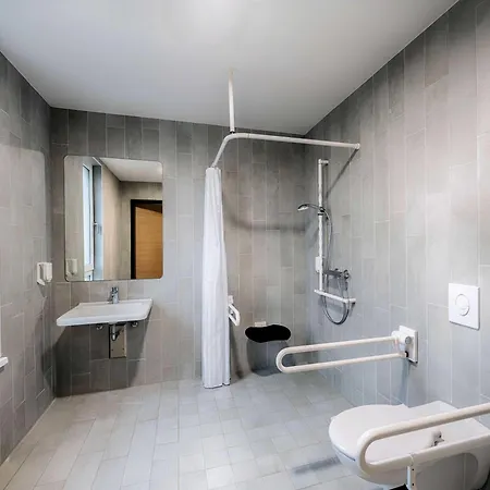 호텔 Nuernberg-west 3*