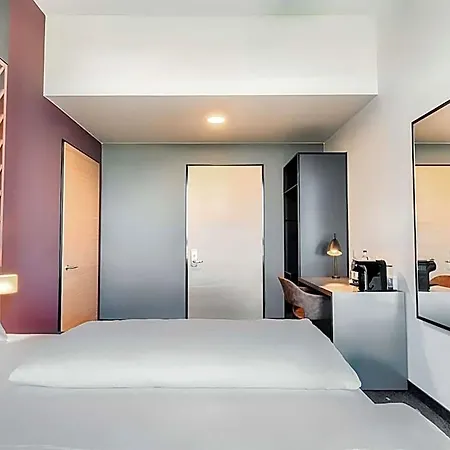 Nuernberg-west 3* 뉘른베르크